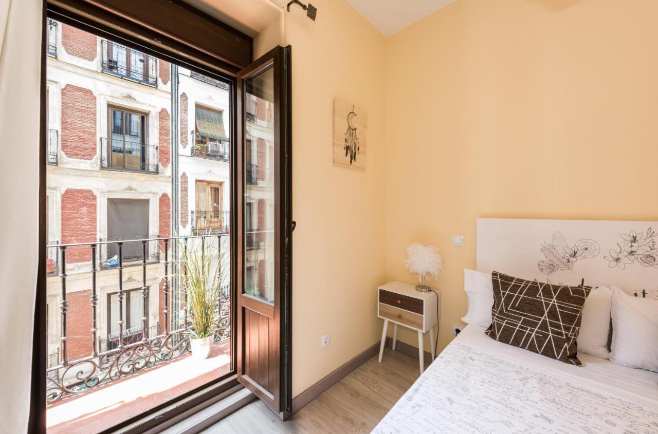 La Dualidad de Miguel Servet Madrid Exterior foto